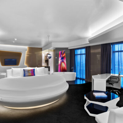 V Hotel Dubai Valor Suite